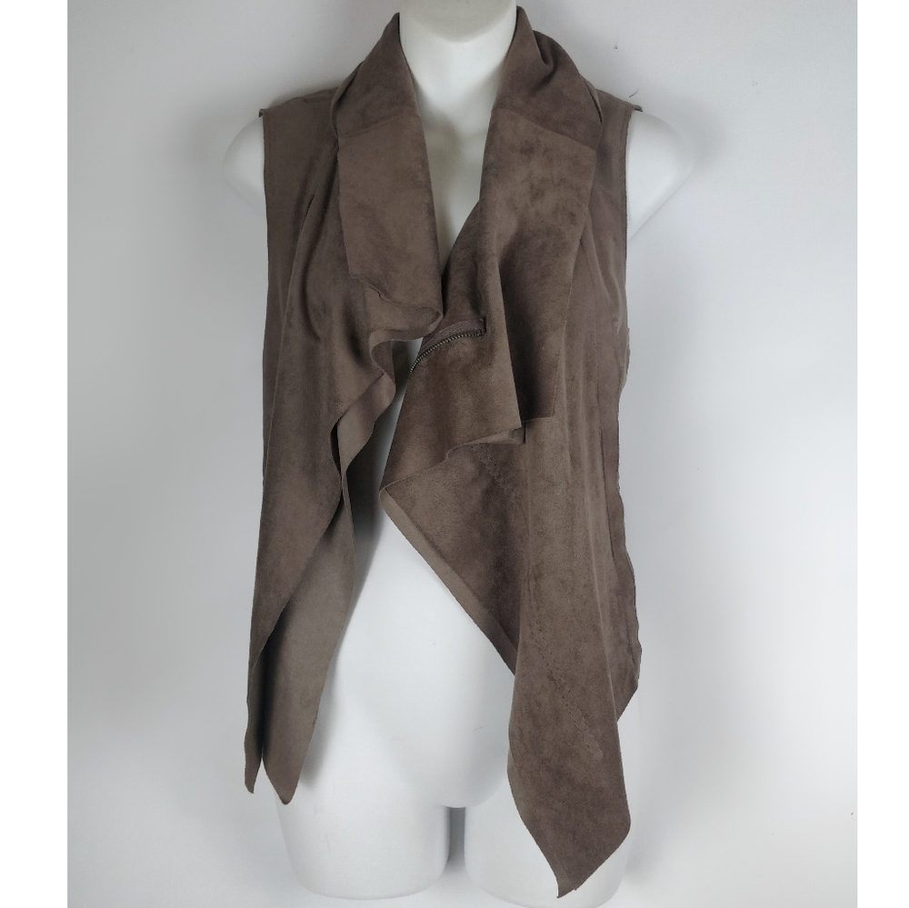 Y2K Edgy Chic Urban Moto Sreet BCBGMAXAZRIA Fabian sleeveless jacket vest